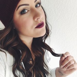 Meet your Posher, Becca