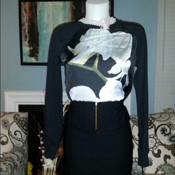 🌸HP🌸Cute Top (NEW) - Picture 2 of 2