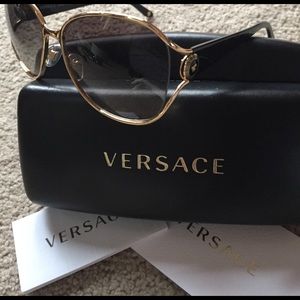 VTG Unworn Versace gold black sunglasses purchased at Sunglasses Hut @ 2010-2014