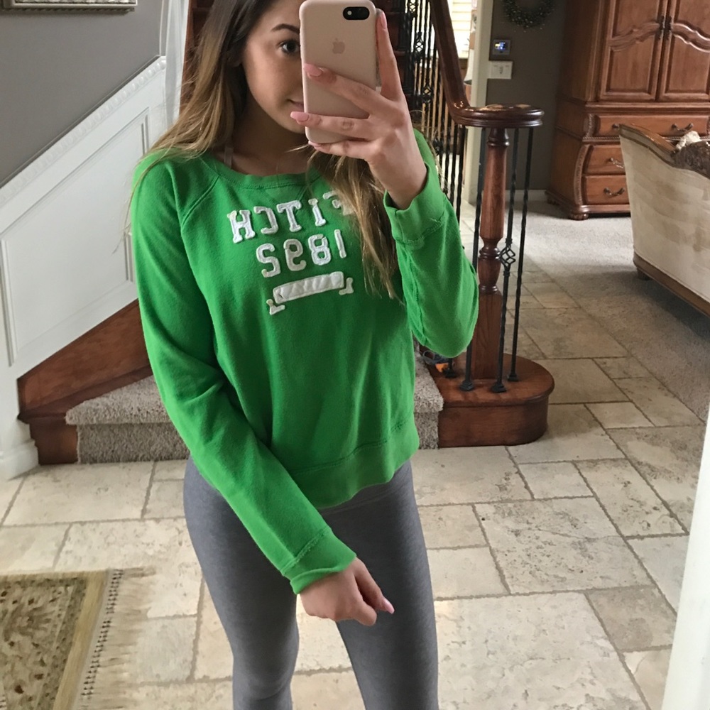 Green Abercrombie crew neck