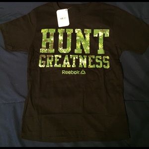 NWT Reebok top. Youth Small.