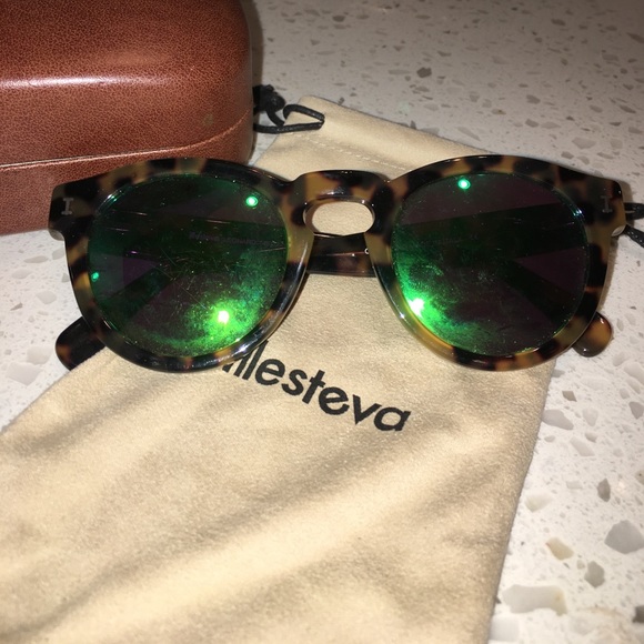 Illesteva sunglasses with green lense