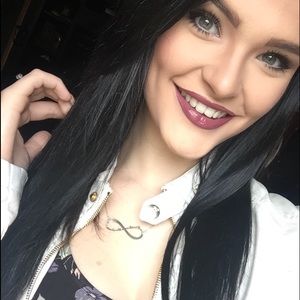 Meet your Posher, Mackenzie