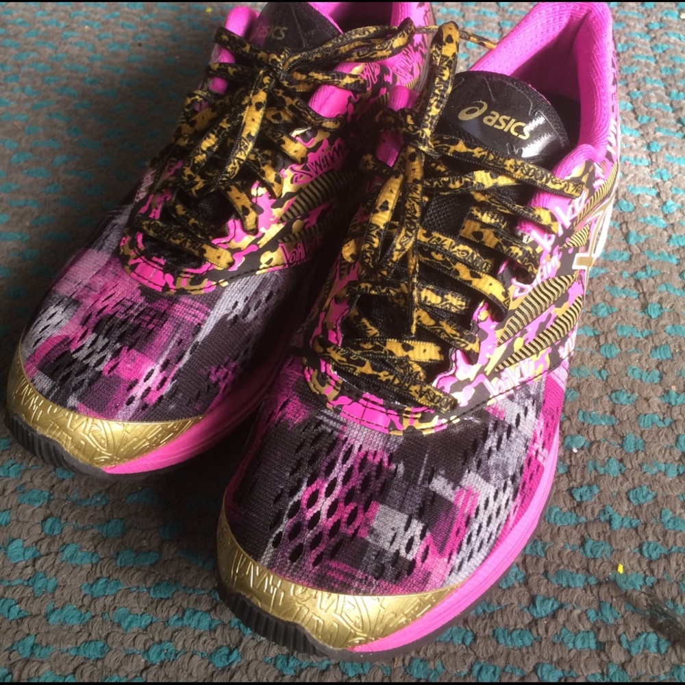 Asics Gel Noosa Tri 10 size 7