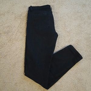 Forever 21 denim skinny jean