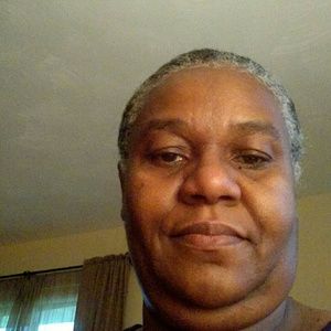 Meet your Posher, Della