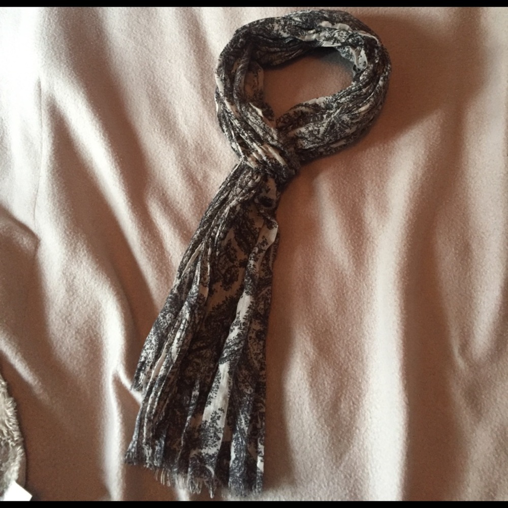 Greige & Black Print Scarf