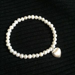 Freshwater pearl bracelet brand new