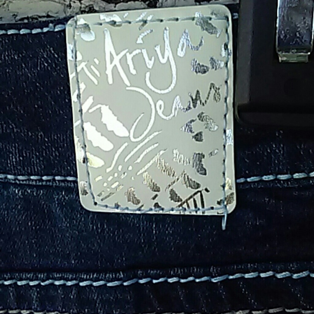 Shorts - Picture 5 of 5