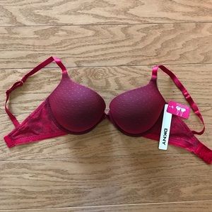NWT- DKNY mega padded bra. 32DD