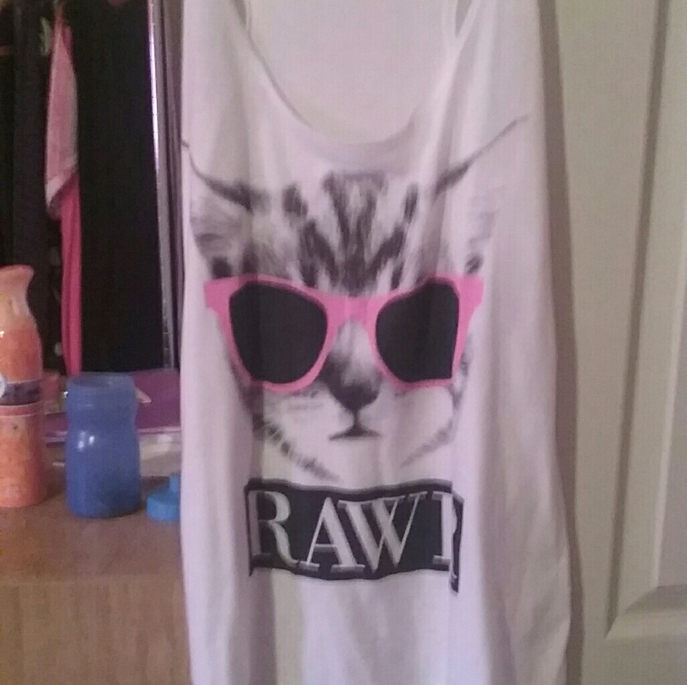 Graphic tank top