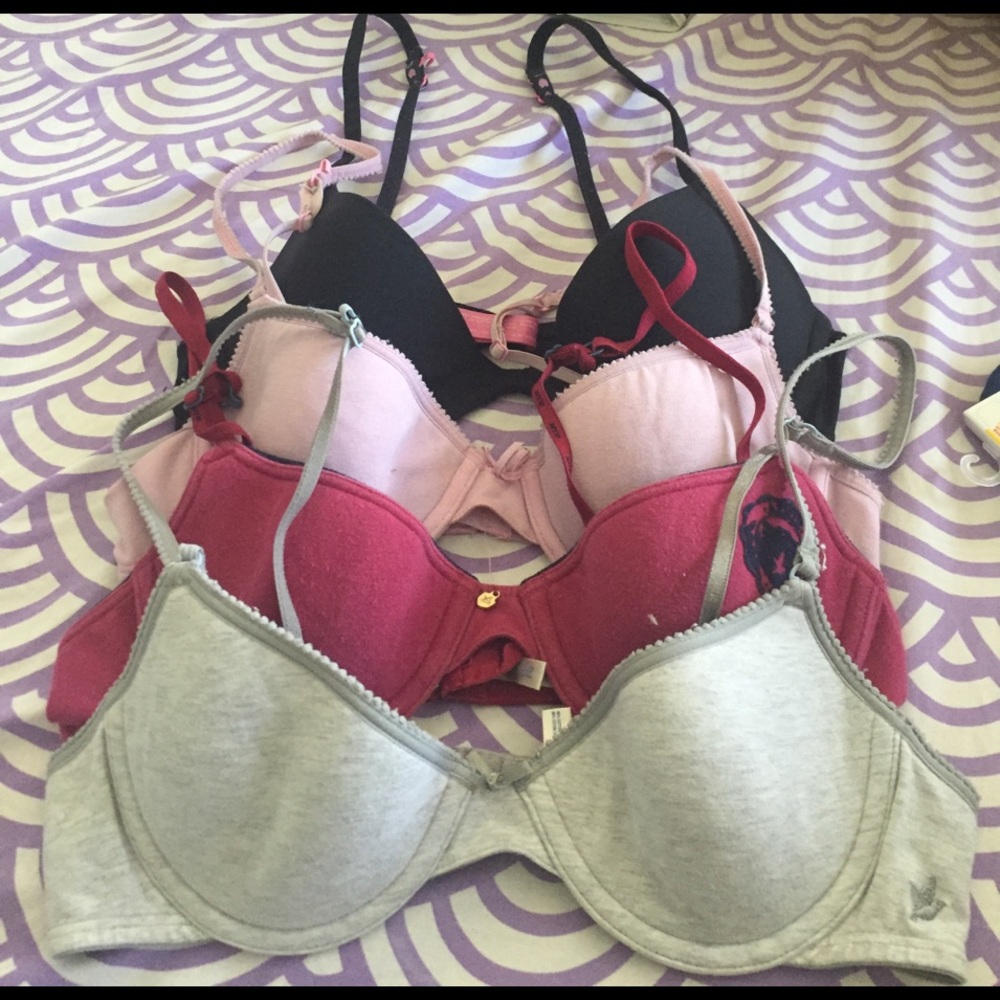 VS Prink and Aerie bras (4)