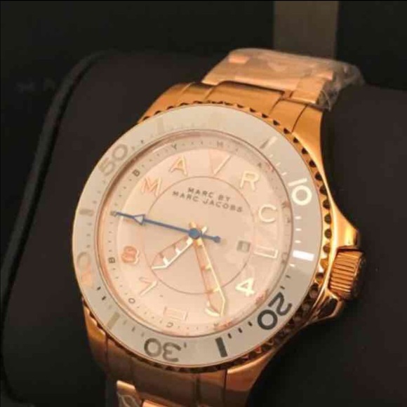 NEW MARC JACOB WOMEN GOLD WATCH main image 4