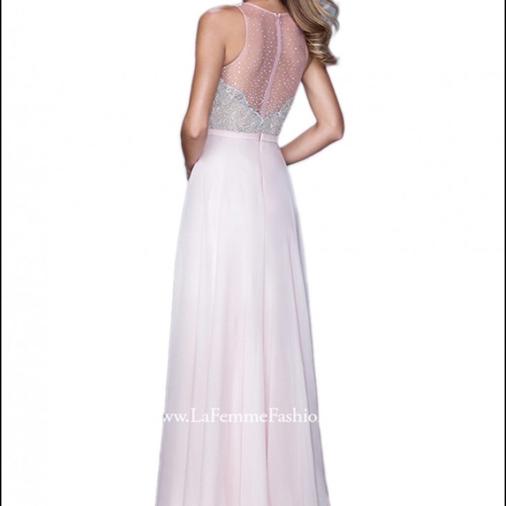 La Femme - Picture 2 of 5
