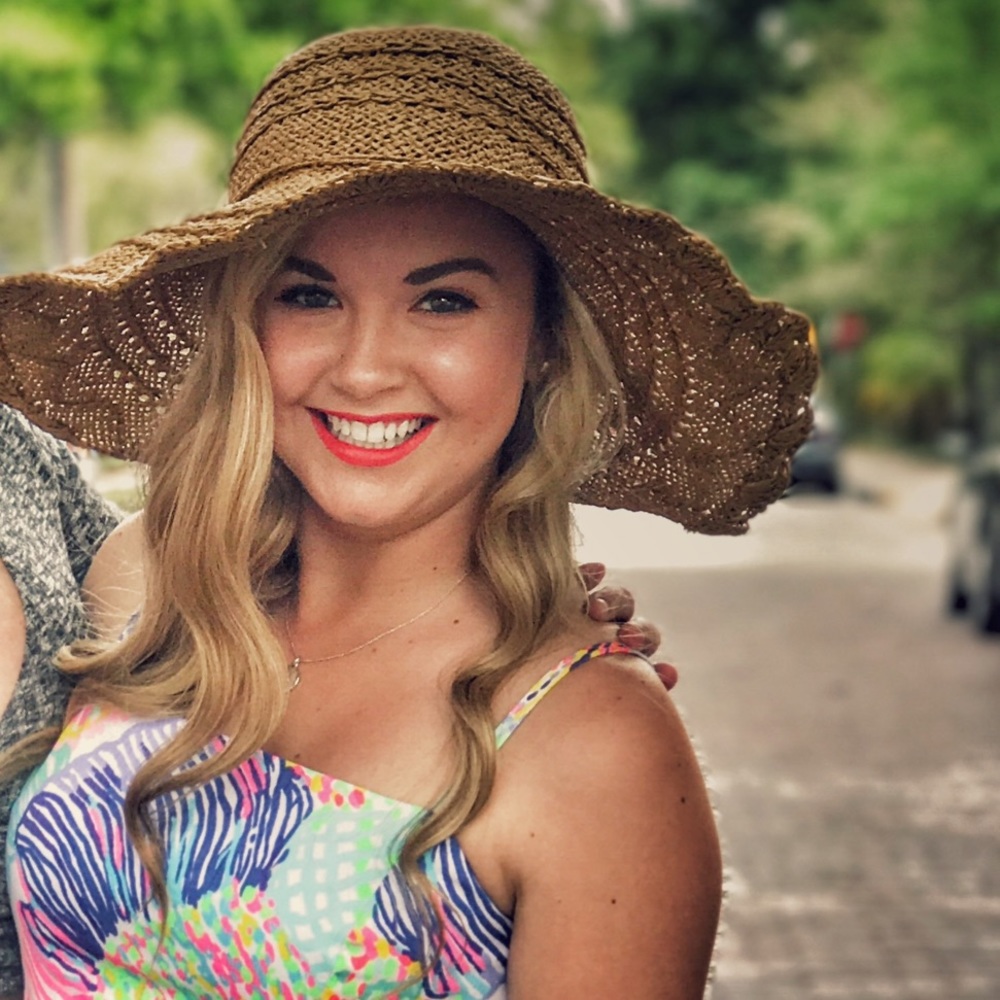 Meet your Posher, Alyssa