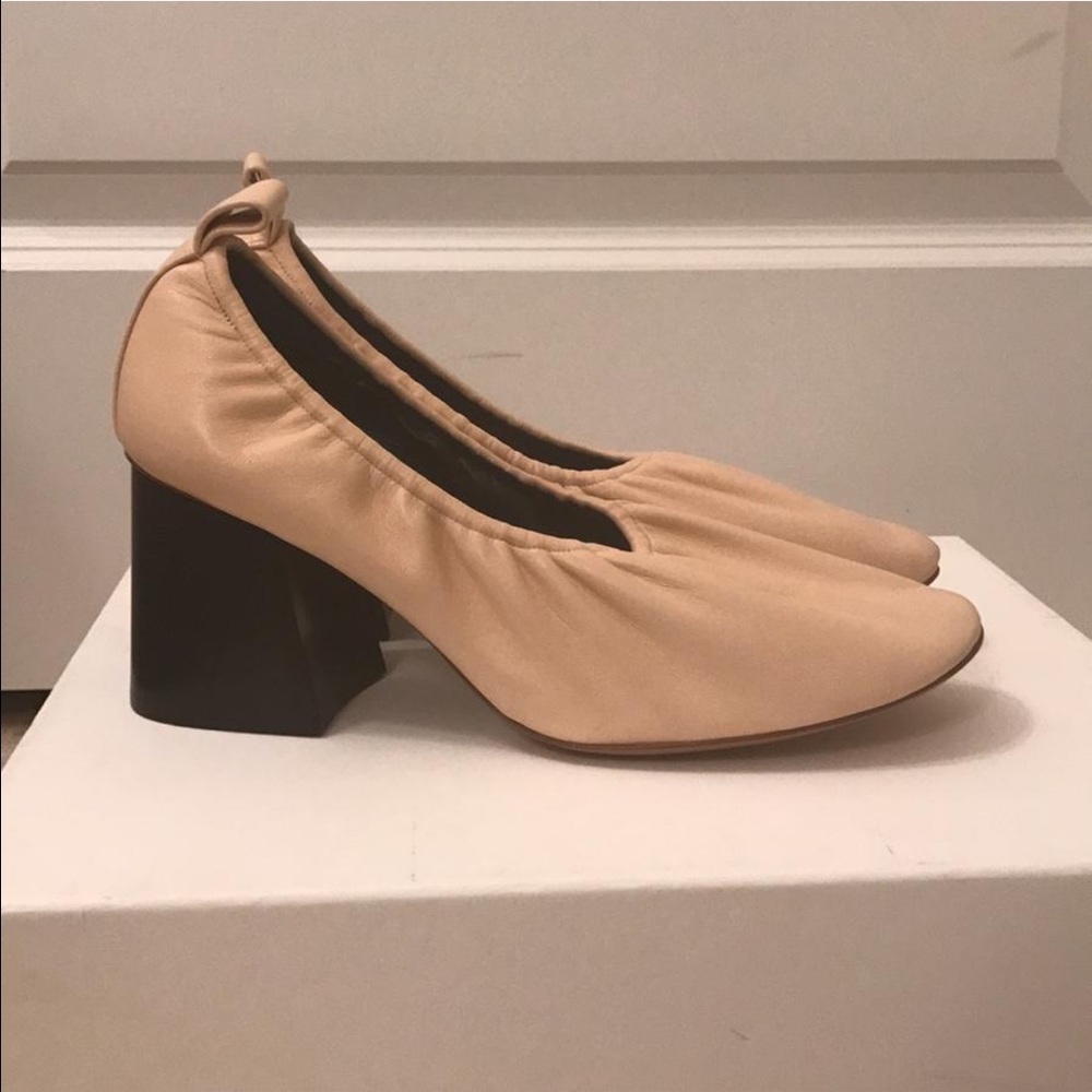 Céline Soft Ballerina Pump