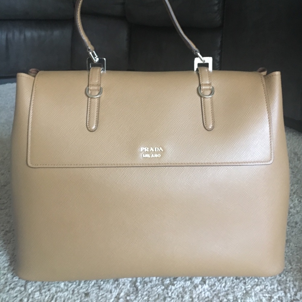 Prada Handbag, brand new - Picture 1 of 7