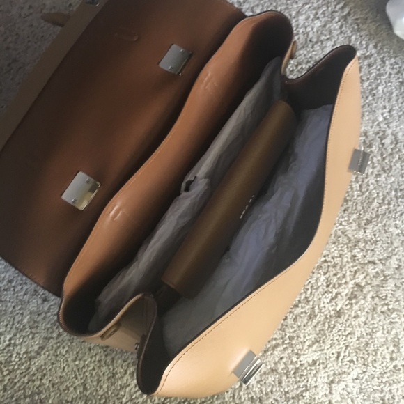 Prada Handbag, brand new - Picture 3 of 7