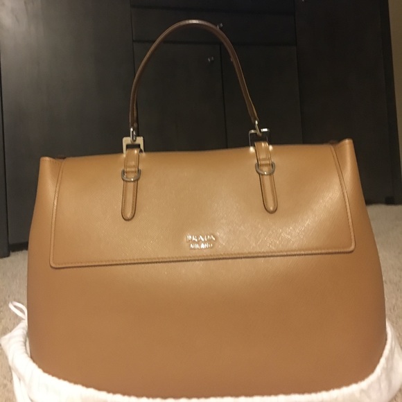 Prada Handbag, brand new - Picture 7 of 7