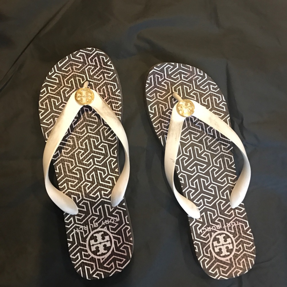 Tory burch flip flops