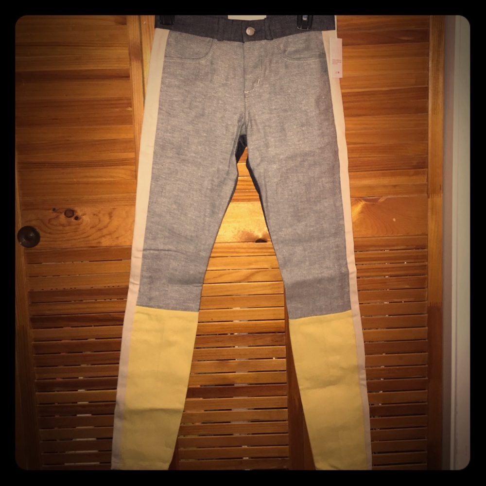 Reposh Joes's straight ankle pants.