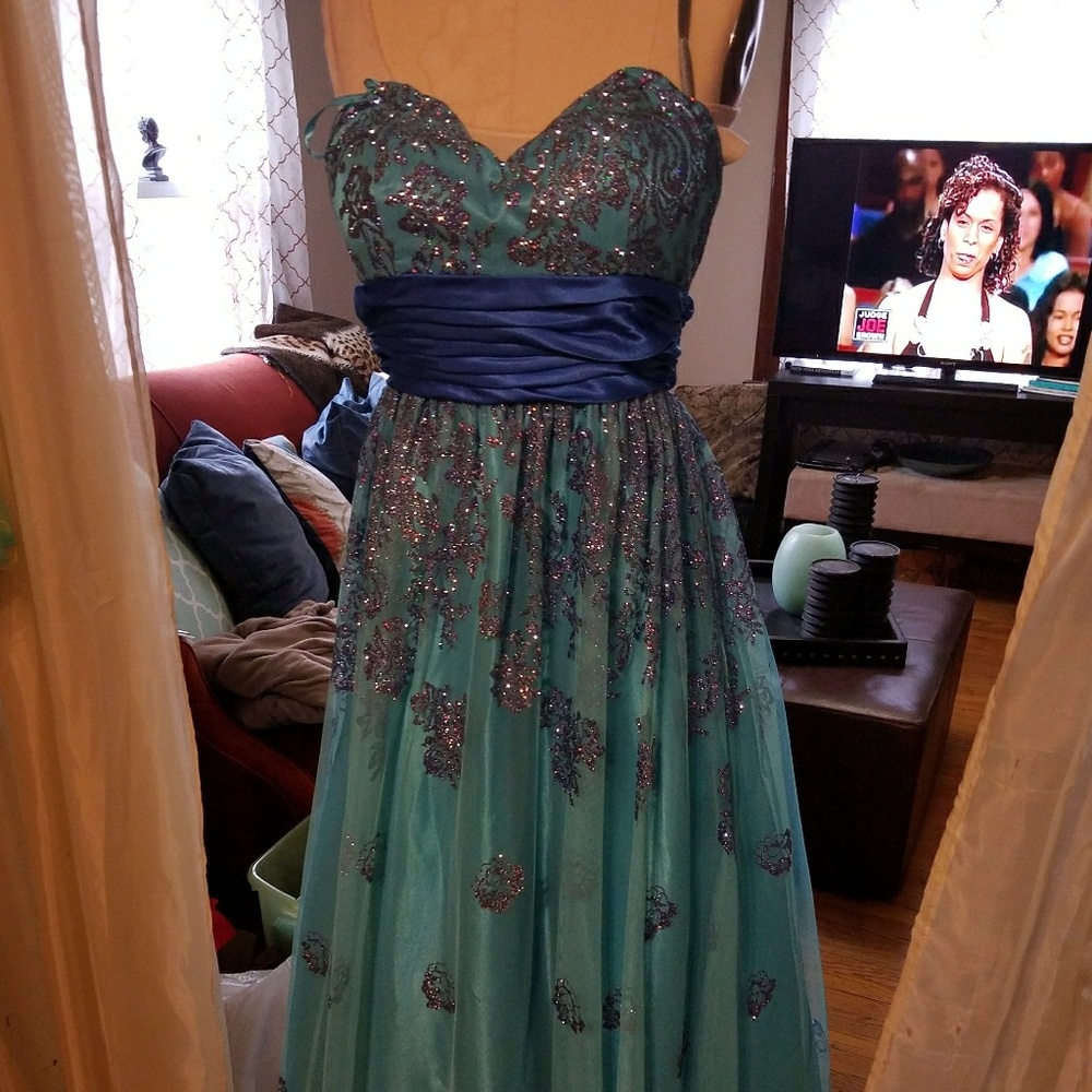 Prom dress