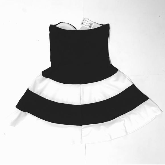 SOLD. Sweetheart Strapless B&W Striped Dress - Picture 4 of 4