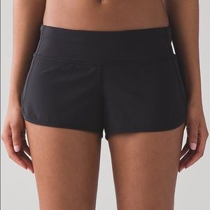 Black lululemon speed short 4-way stretch