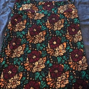 Lularoe Cassie skirt