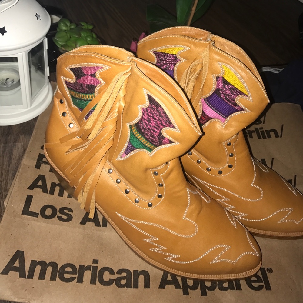Young girls cowboy boots