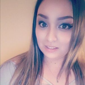 Meet your Posher, Fatima