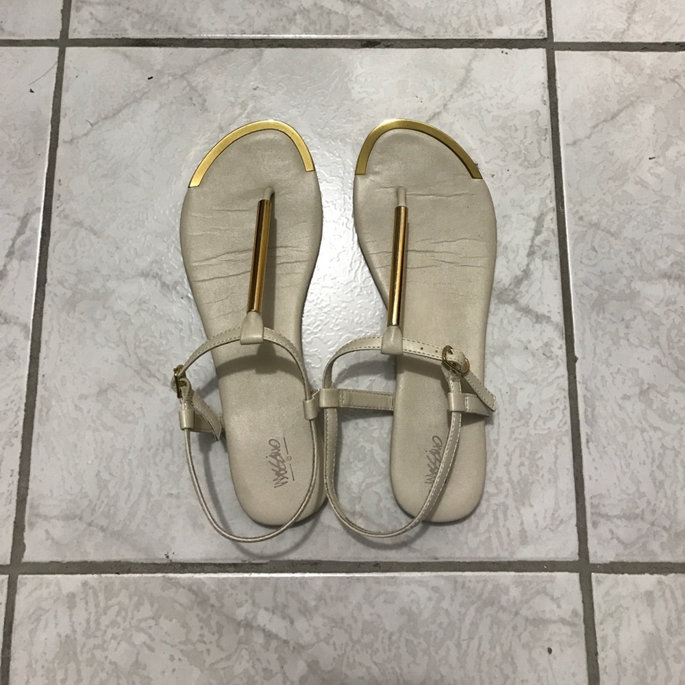 Mossimo sandals.