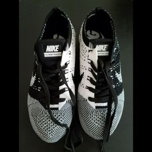 Nike Flyknit Racer