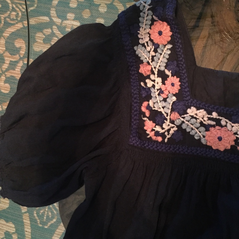 Embroiled Flower Child Shirt 🌺