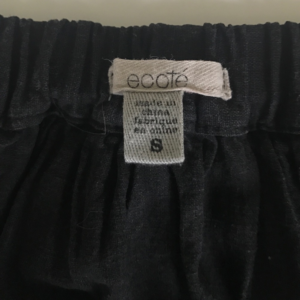Black linen Urban Outfitters skirt - Picture 2 of 2