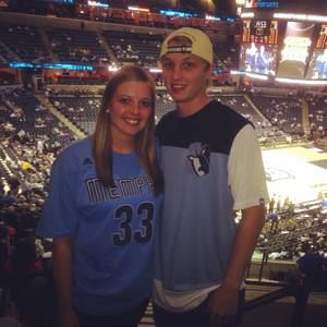 Meet your Posher, Corey