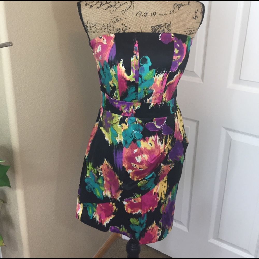 Lowest price! 🎉Strapless summer dress
