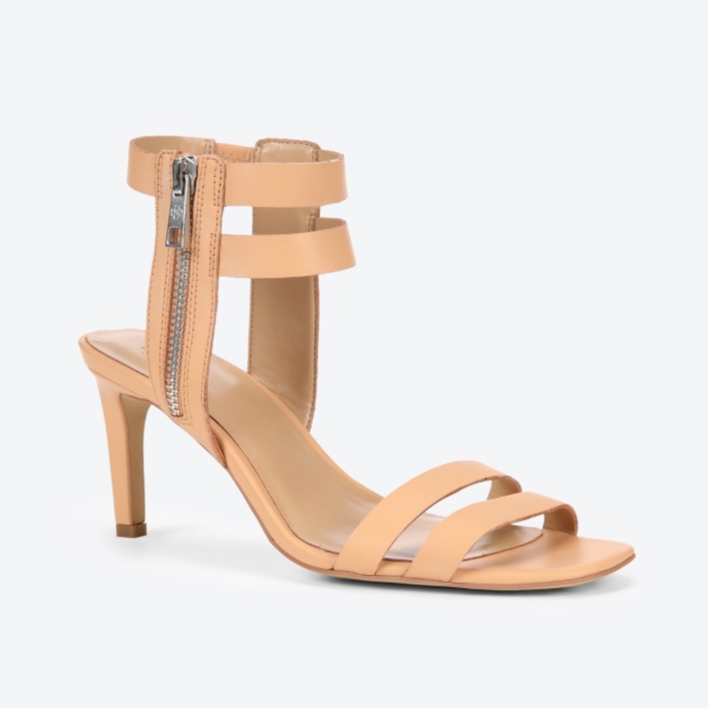 Anne Taylor Claire Sandall