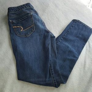 American Eagle skinny jeans