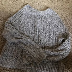 H and m sweater
