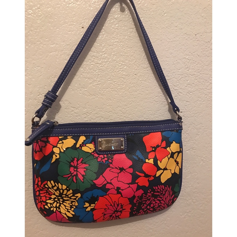 Small Nine West Bag 💙final price drop🔥