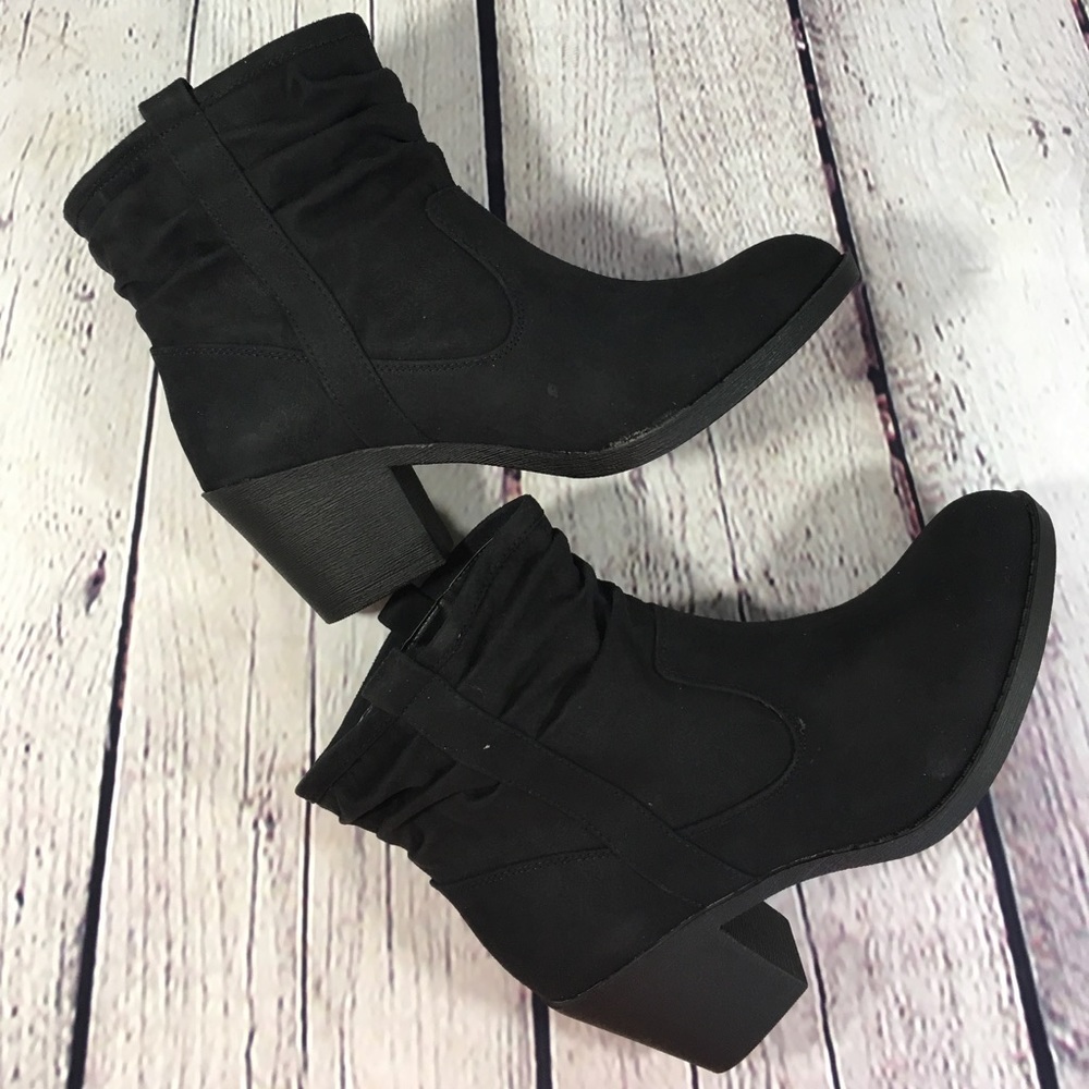 Black women Arizona Garber boots