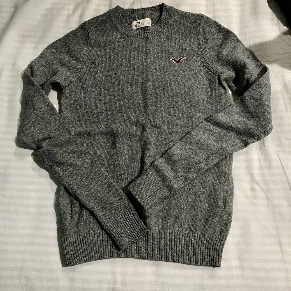 Hollister gray sweater