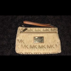 Michael Kors wristlet