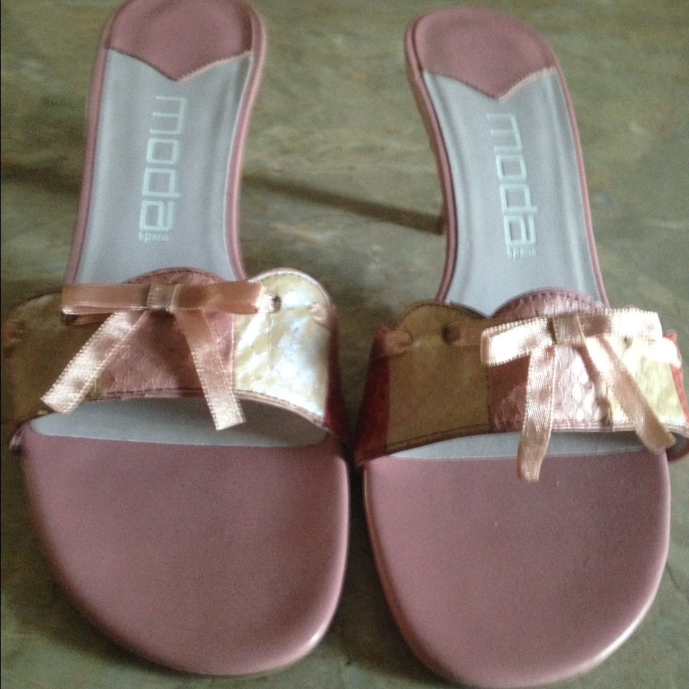 Victoria's Secret Moda low heels, worn once