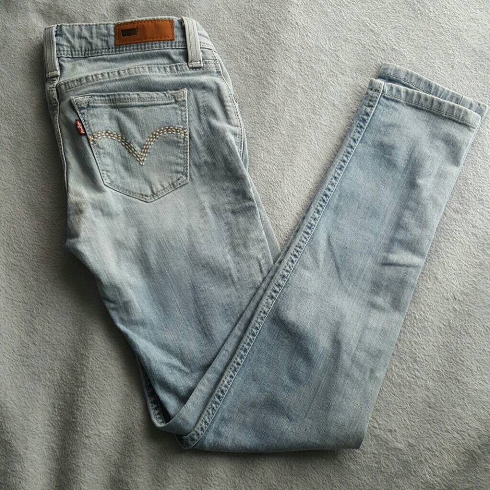 NWOT Levi low rise skinny jeans