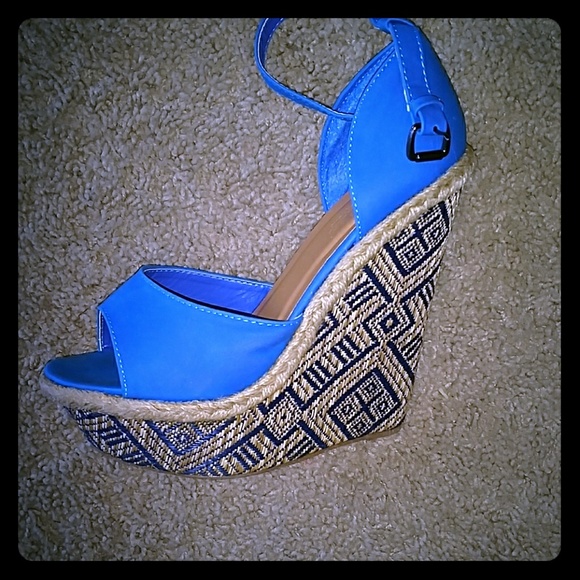 Size 7(will fit 7.5 too) platforms by Twisted - Picture 1 of 2