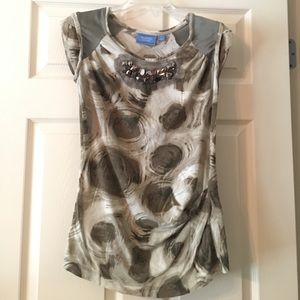 Simply Vera wang sleeveless top