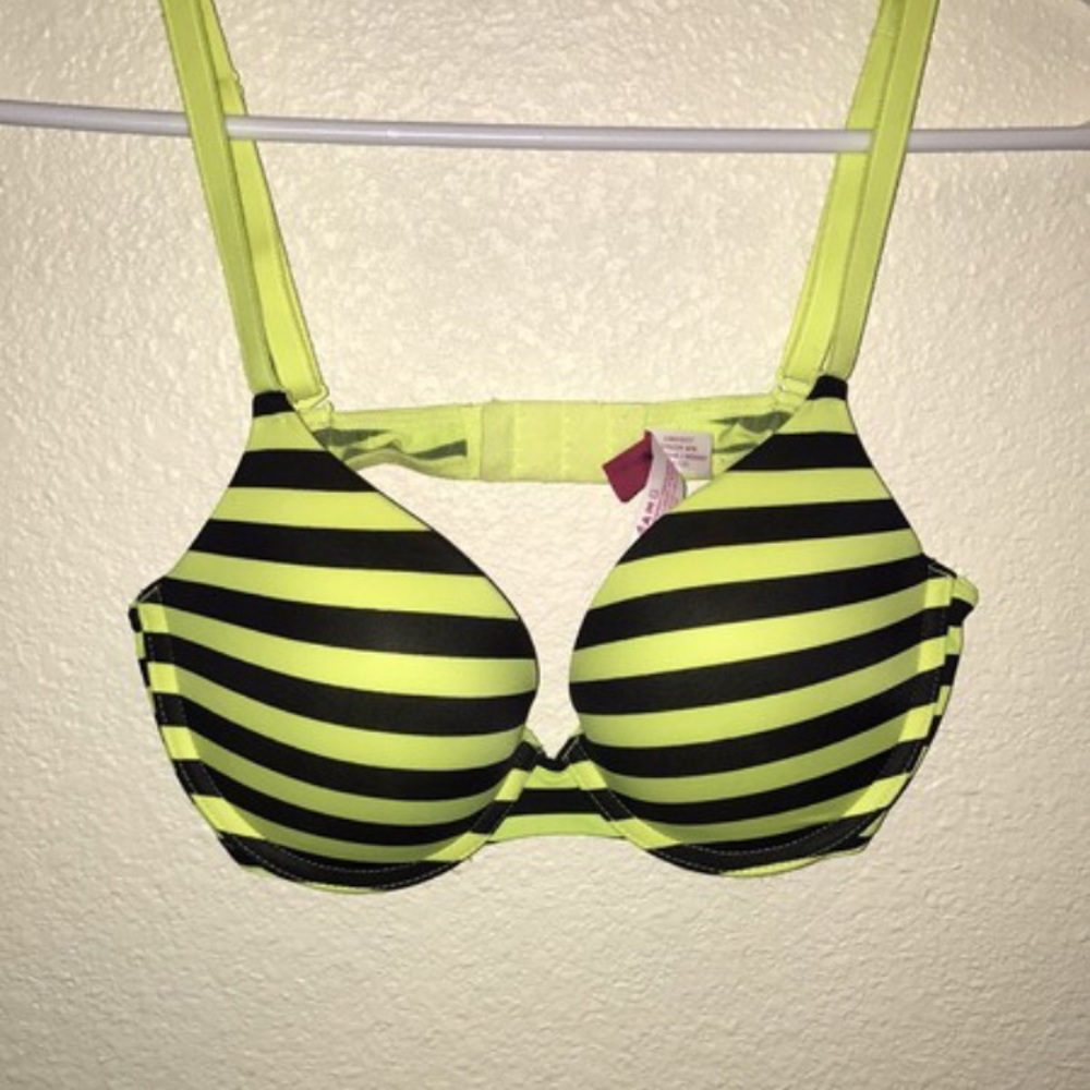 ✨VICTORIA'S SECRET PUSH-UP BRA✨
