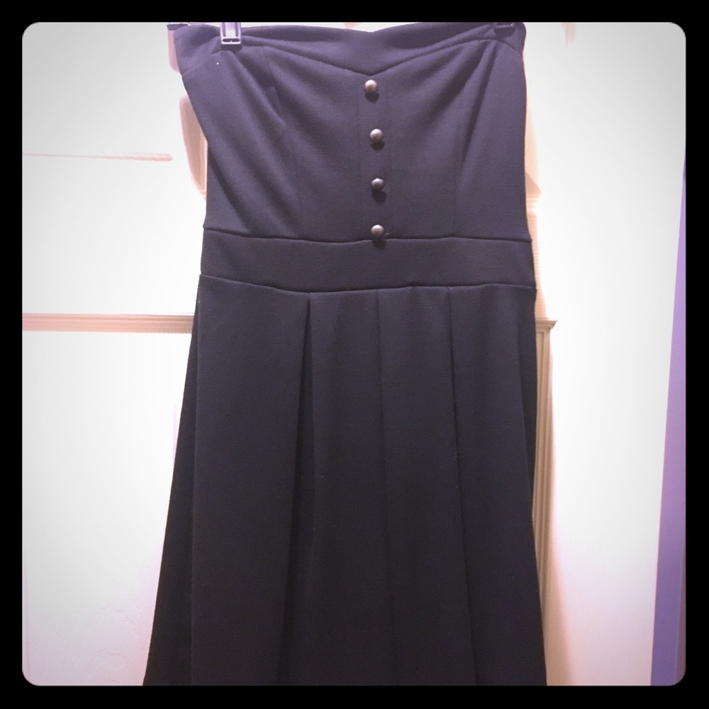 Causal black dress